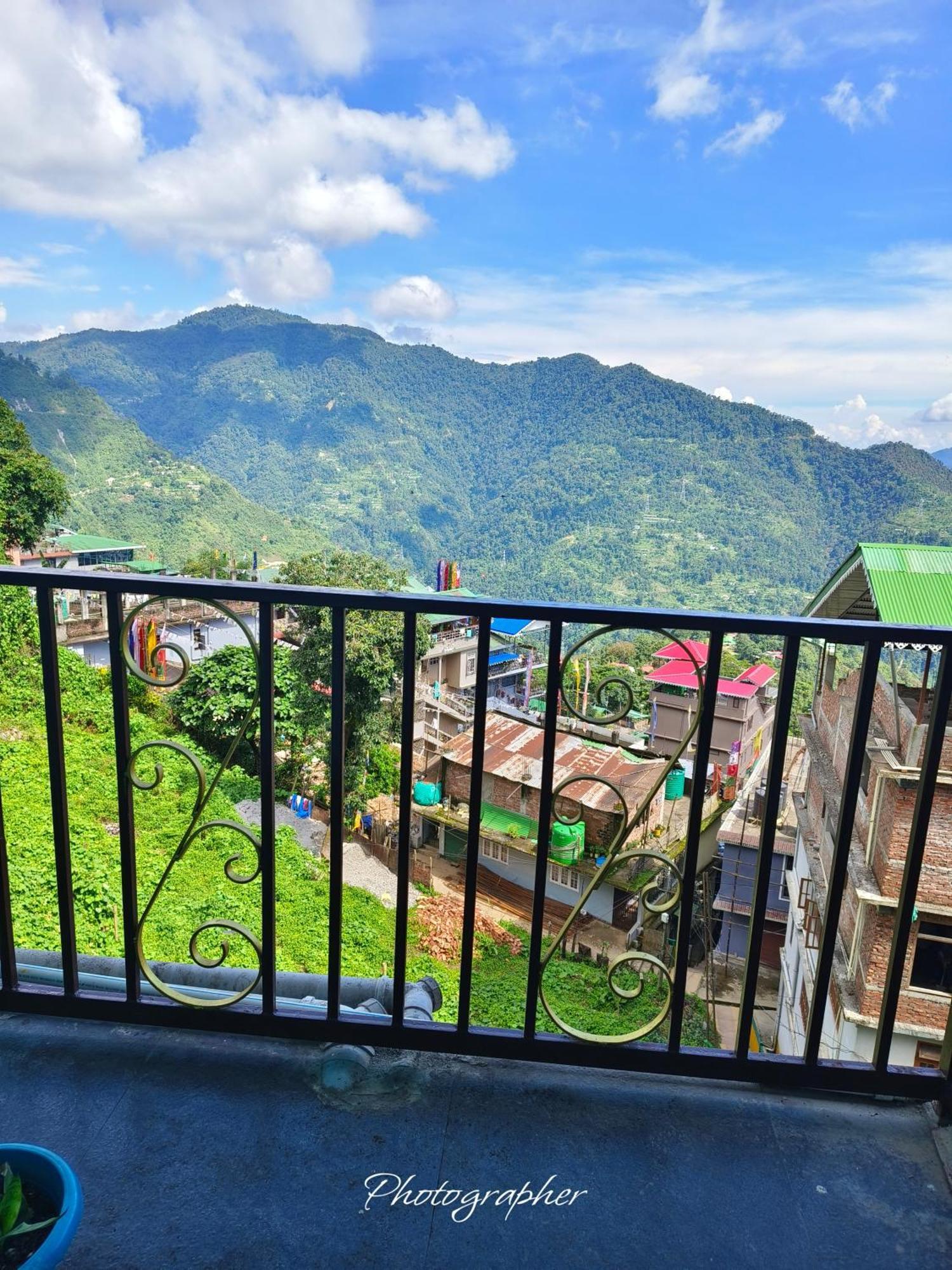 Sharthi Homestay And Lodging Namchi Exterior foto